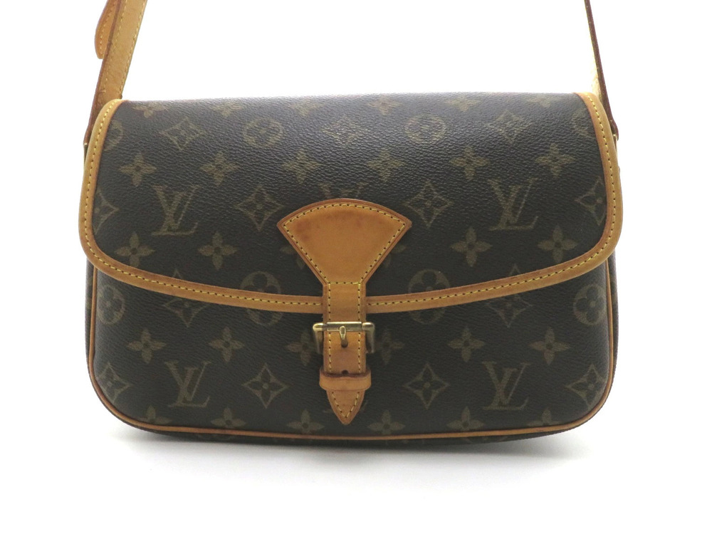 LOUIS VUITTON Sologne Shoulder Bag Monogram